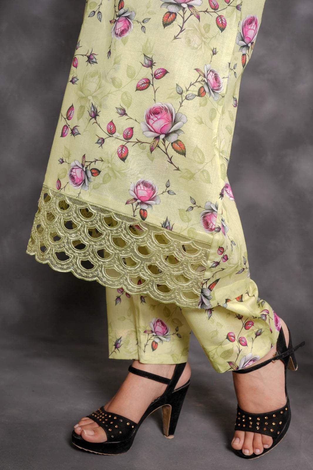 Pista Glow – Pastel Luxe Edition