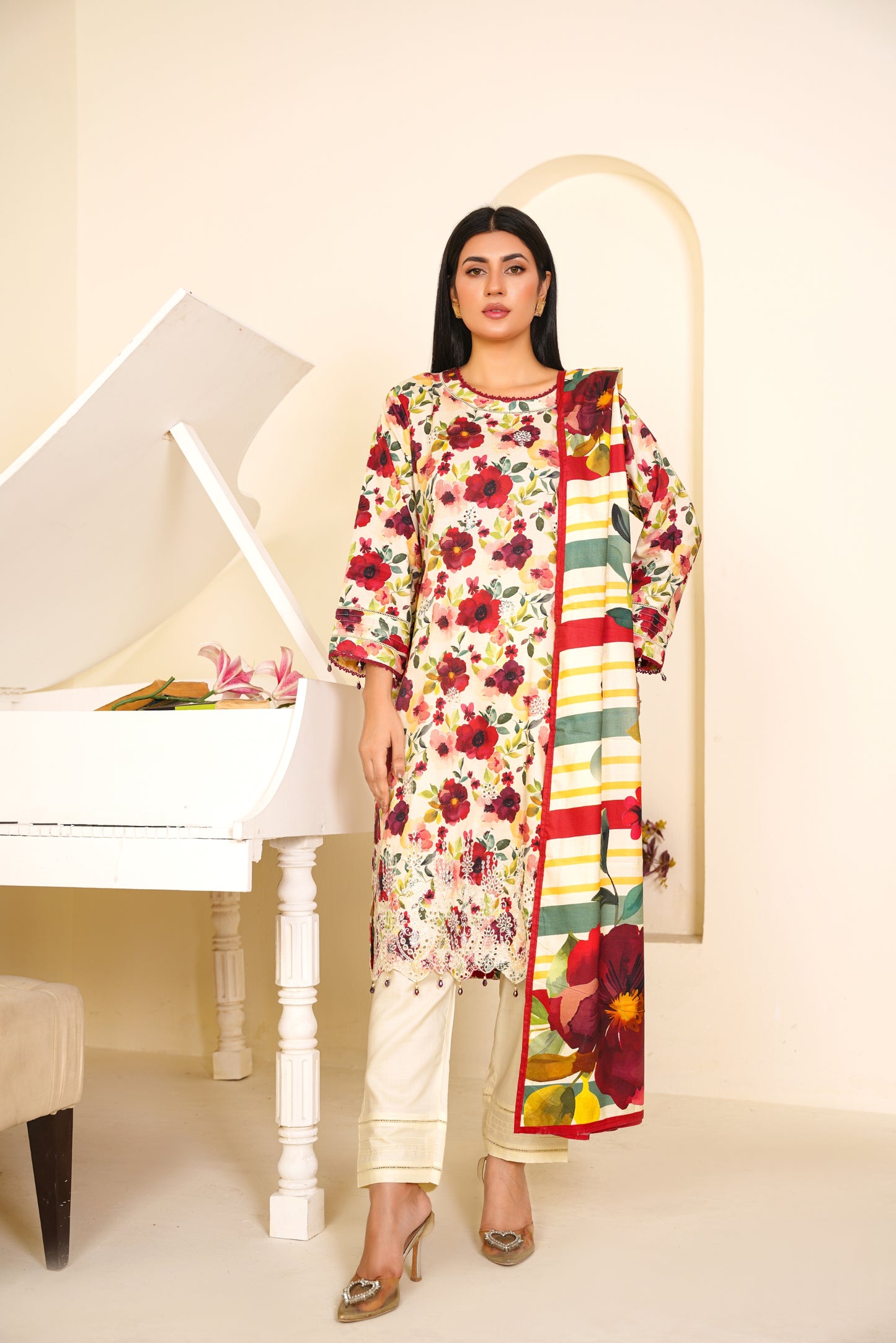 Embroidered Linen 3PC