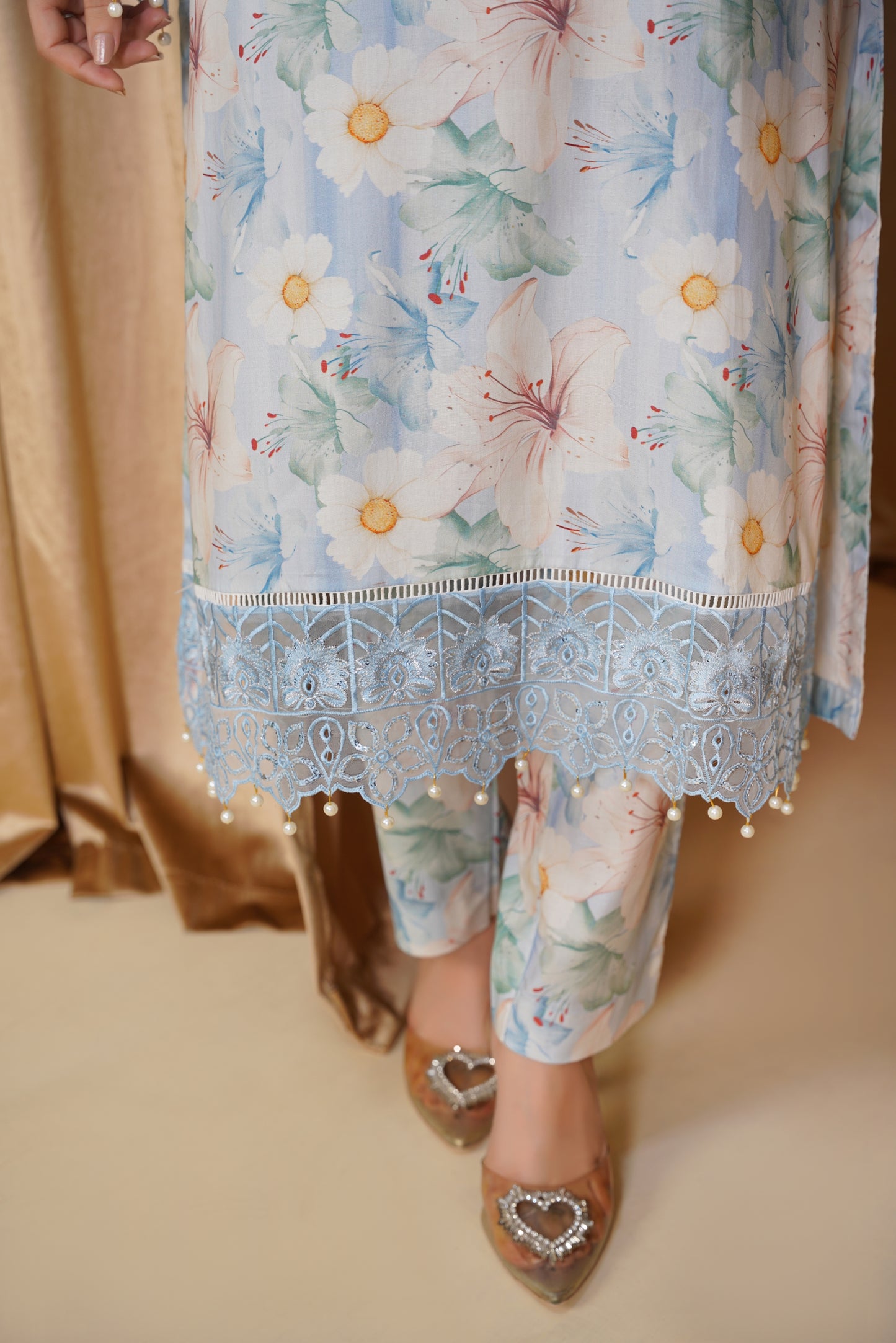 Embroidered Linen 3PC