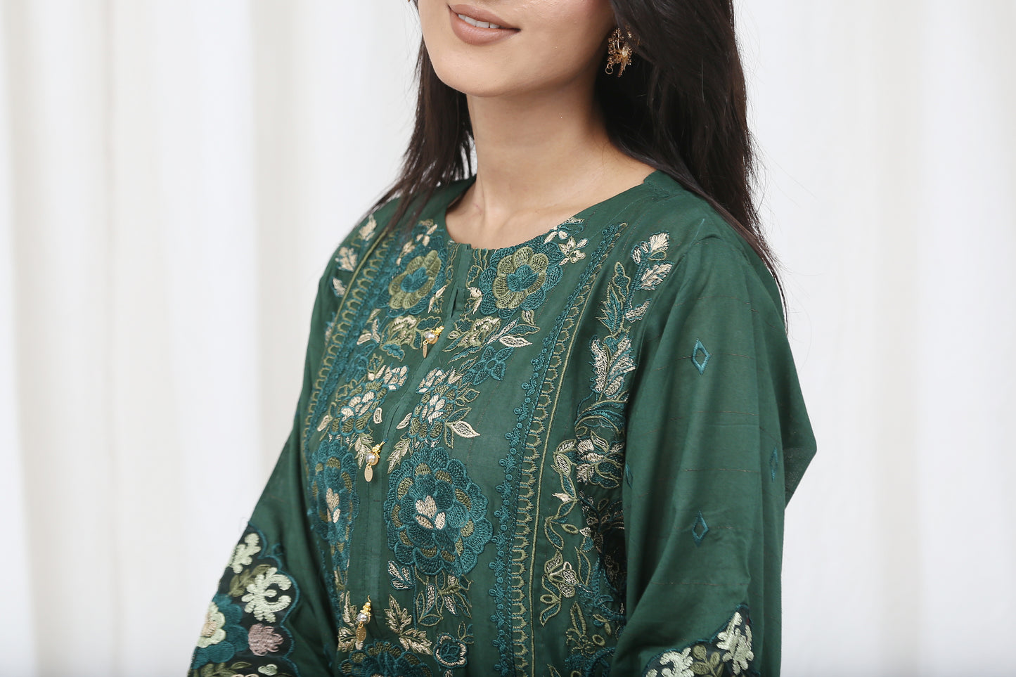 Emerald Grace – Floral & Fab Edition