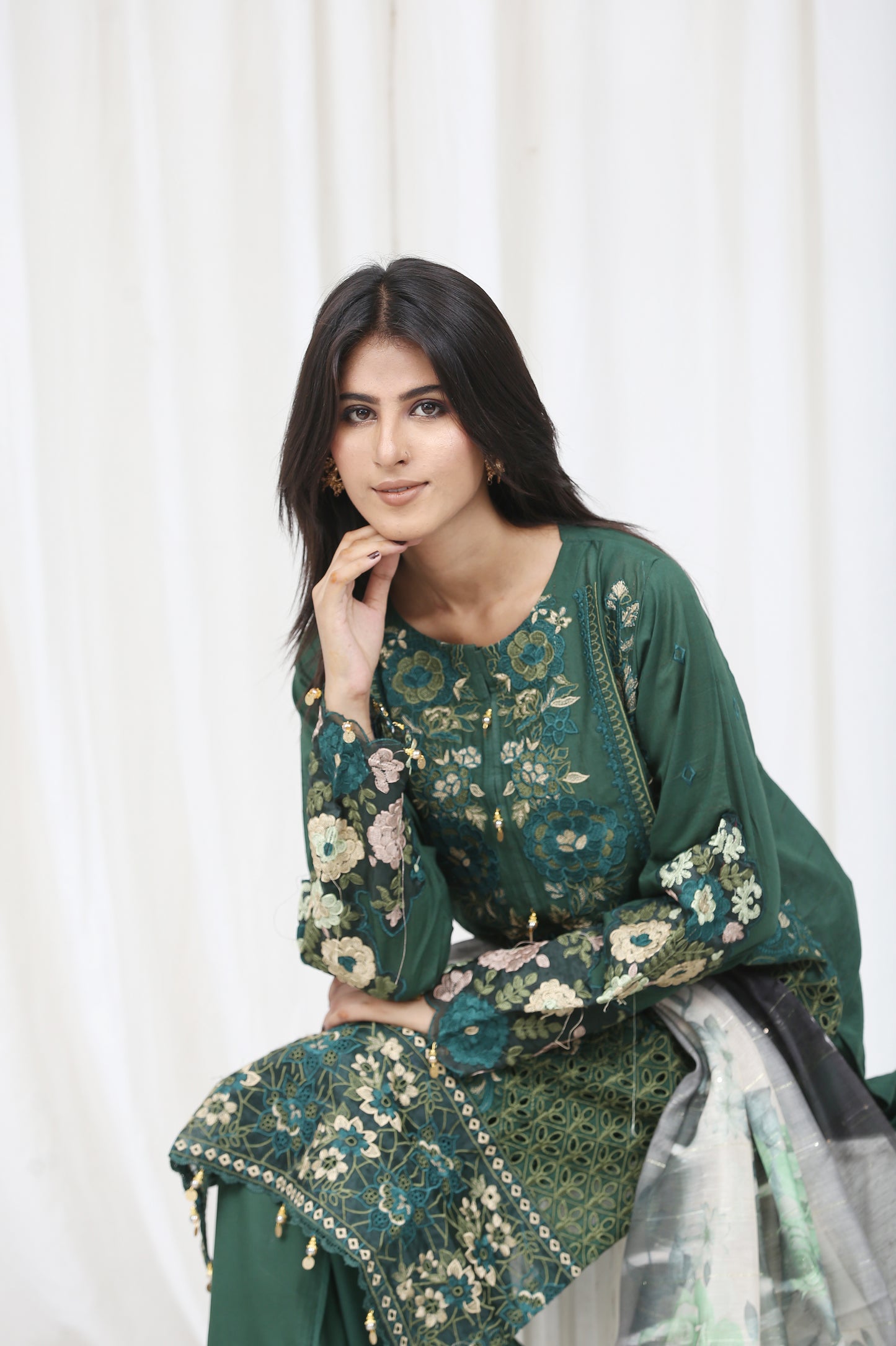 Emerald Grace – Floral & Fab Edition