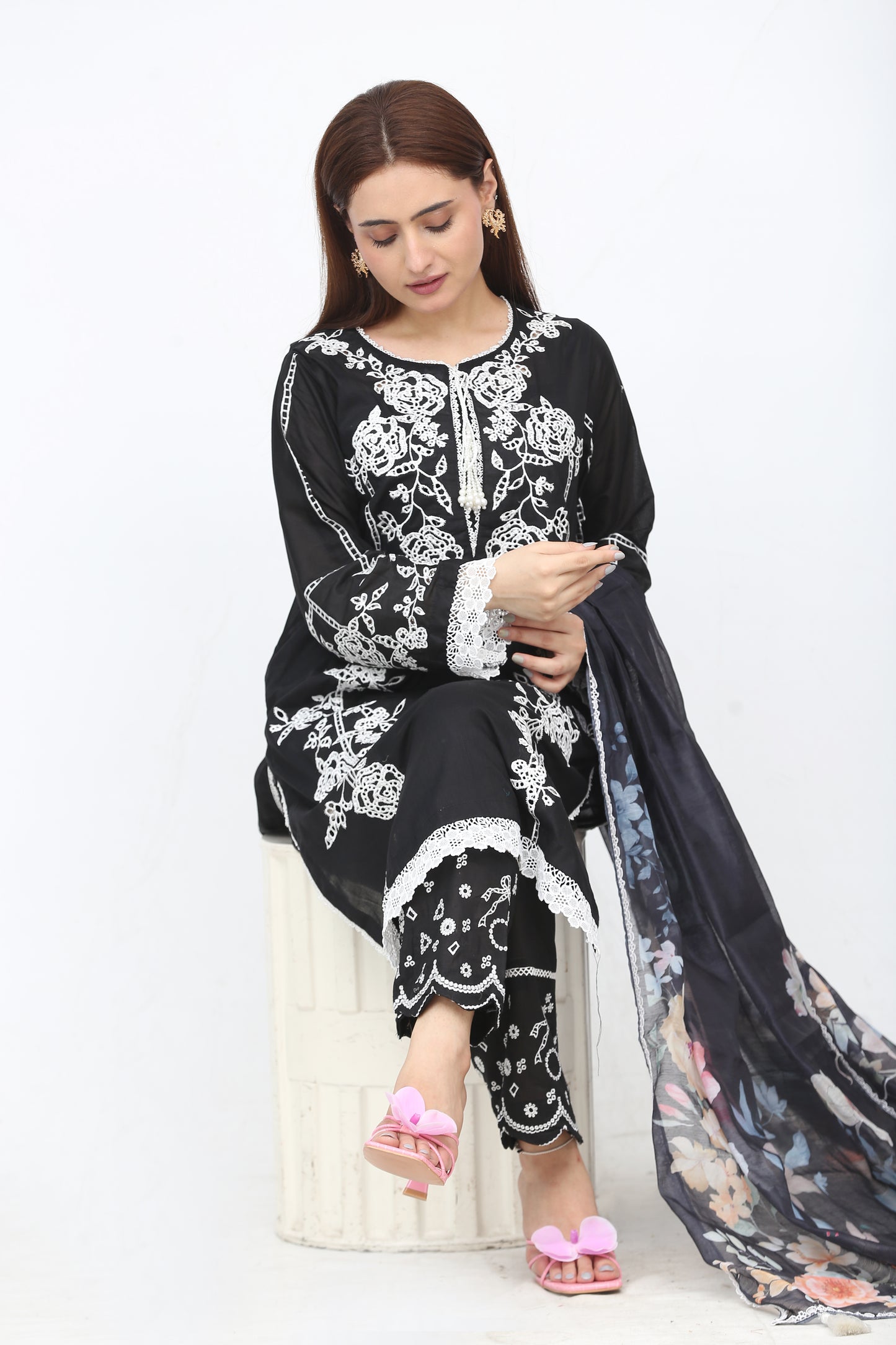 Black Royal – Floral & Fab Edition