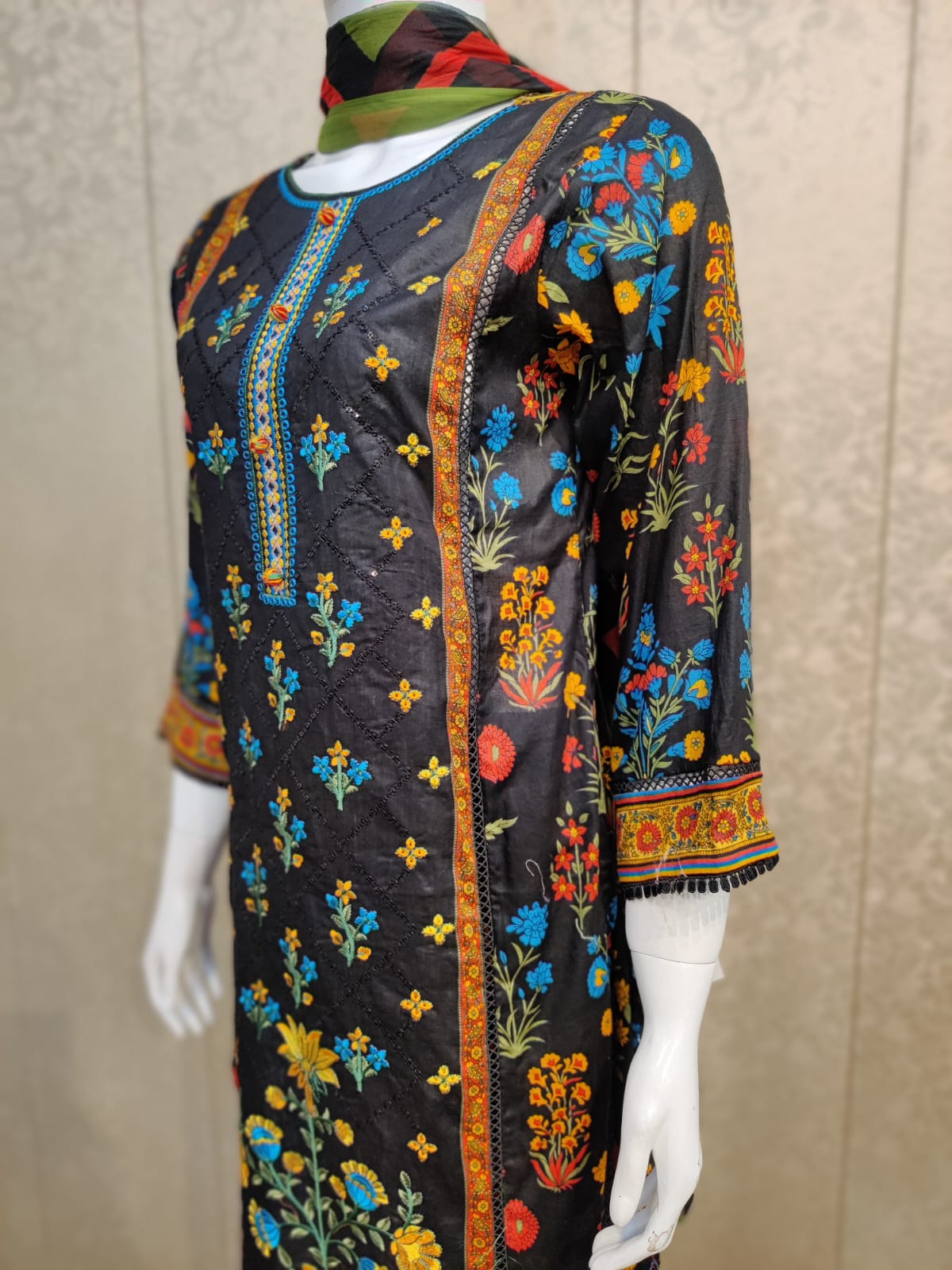 Mirari 3-Pcs Embroidered Shirt With Chiffone Dupatta