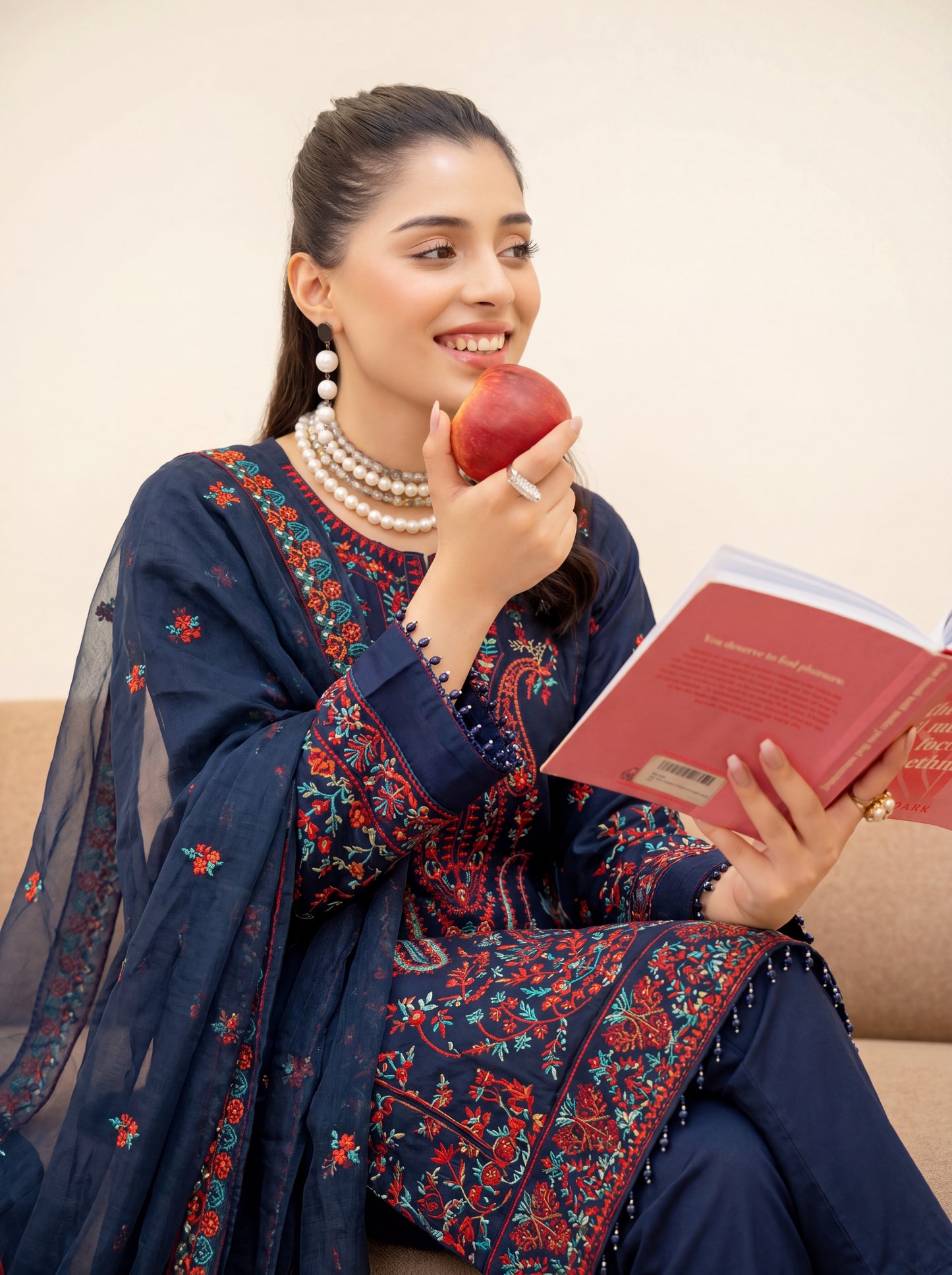Sapphire Luxury Embroidered Lawn 3PC