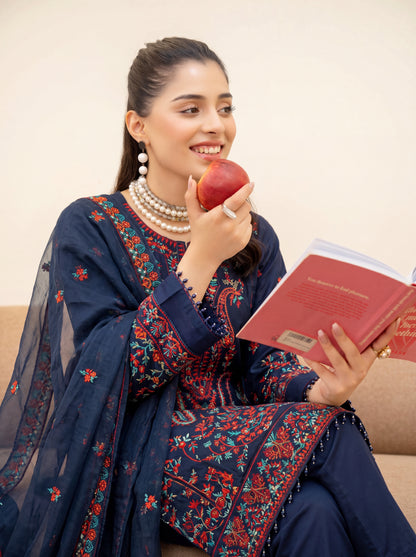 Sapphire Luxury Embroidered Lawn 3PC