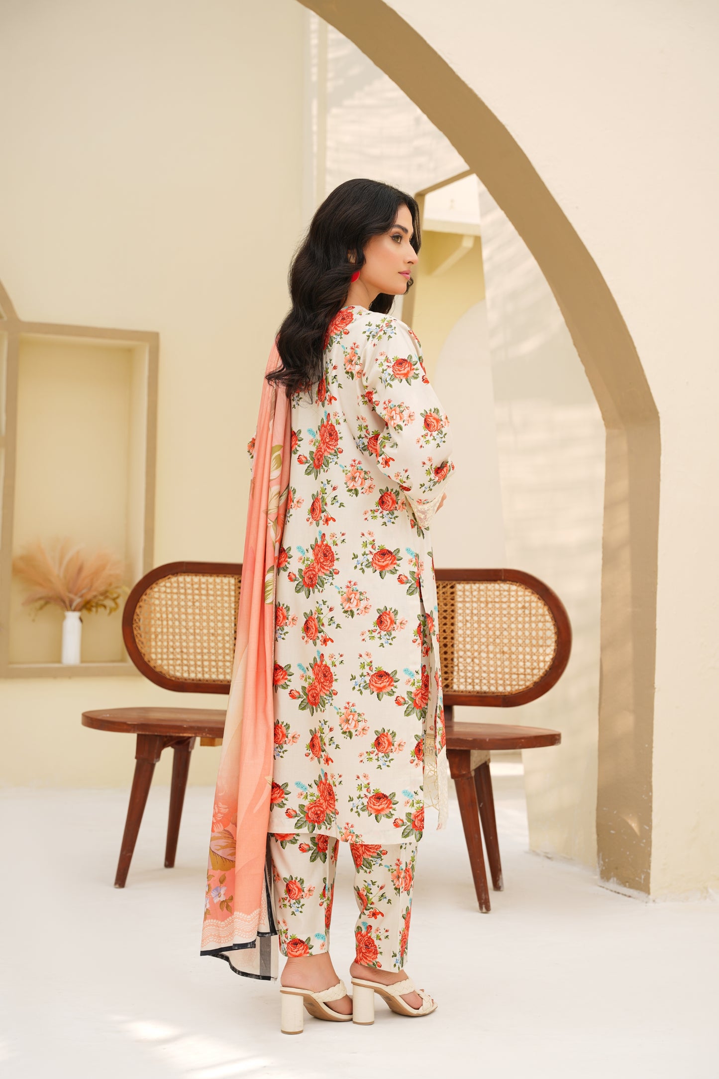 Embroidered Linen 3PC