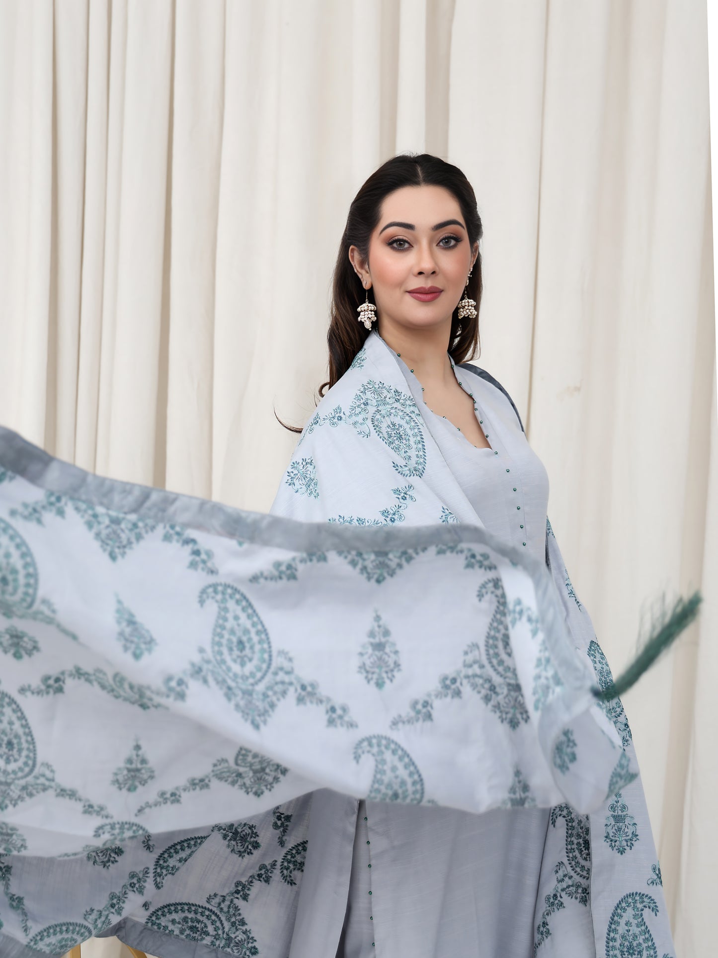 Bareeze | Embroidered | Dhanak