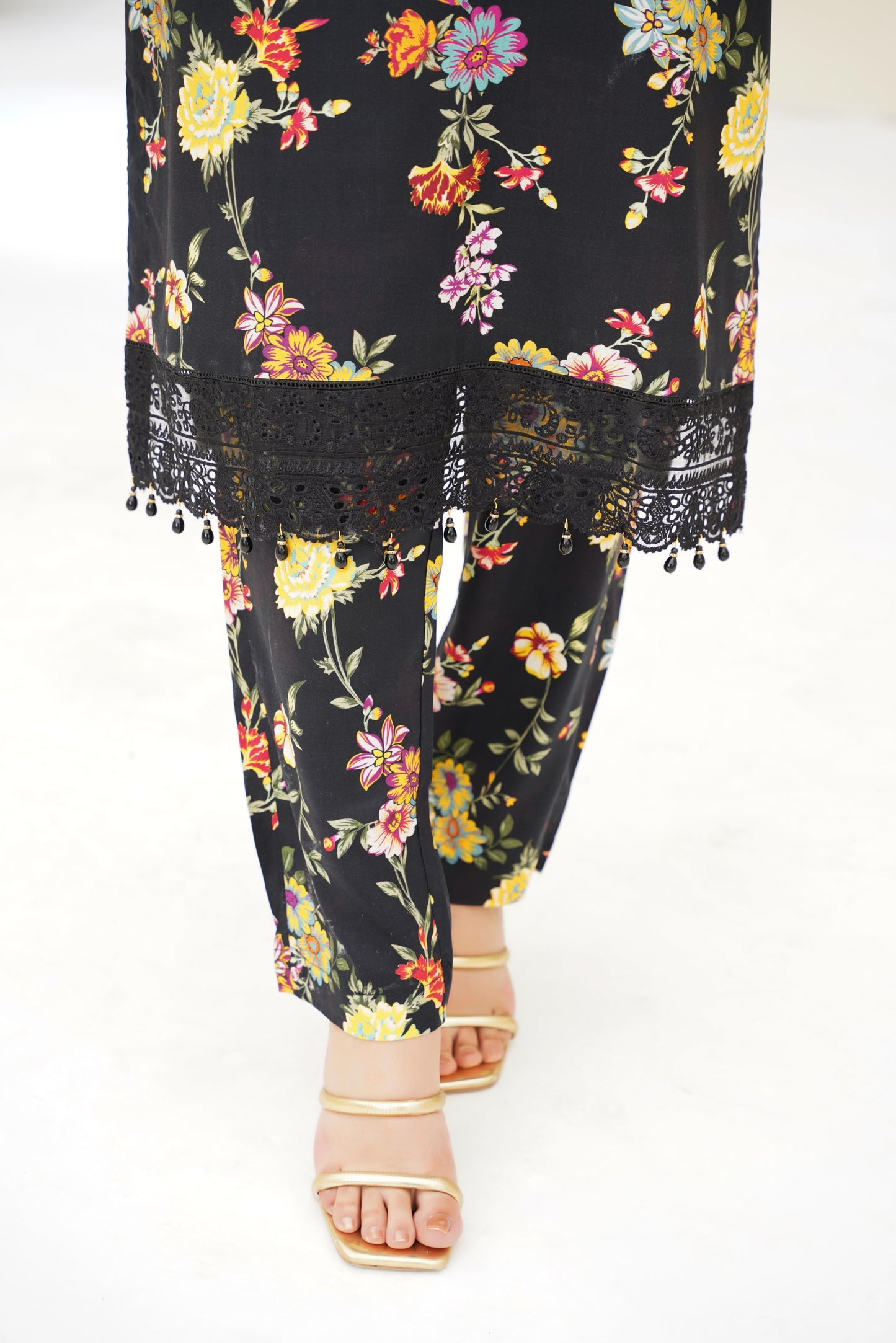 Embroidered Linen 3PC