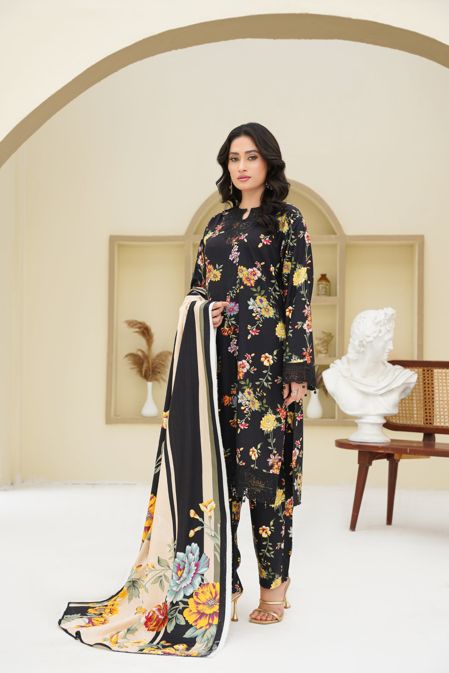 Embroidered Linen 3PC
