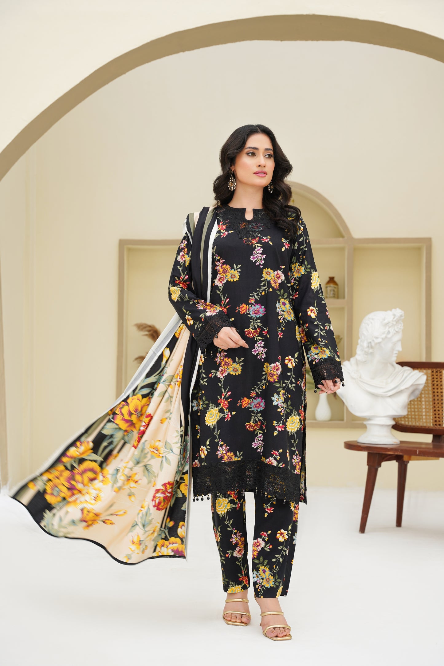 Embroidered Linen 3PC