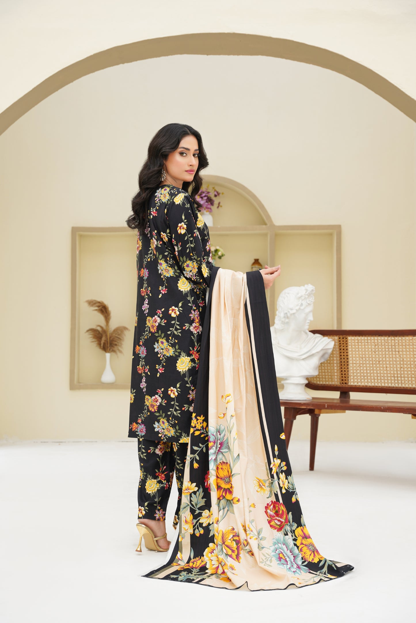 Embroidered Linen 3PC