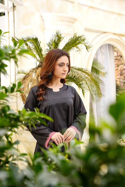 Black Bloom Luxe Silk – 2 Piece