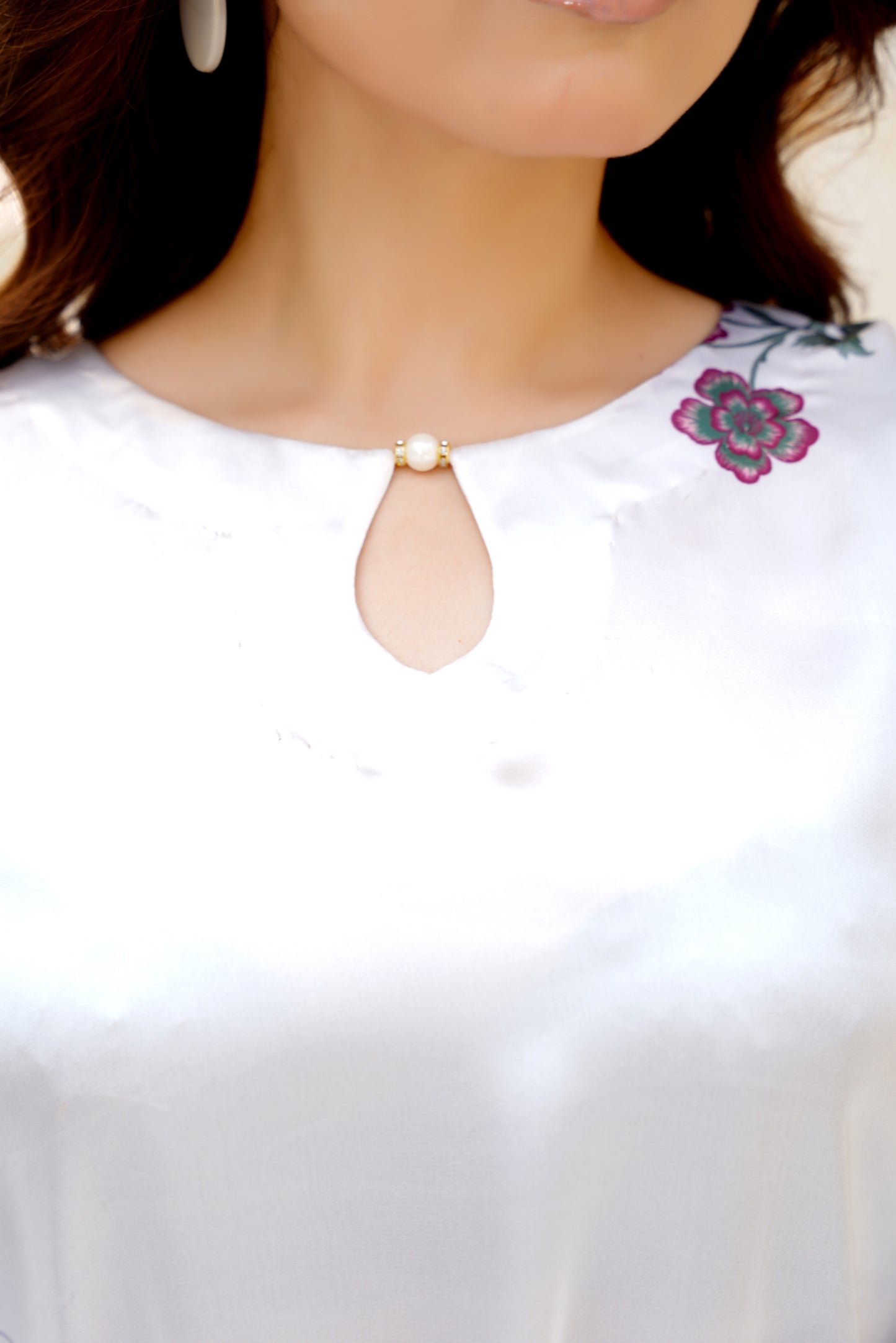 White Lilac Bloom Silk – 2 Piece