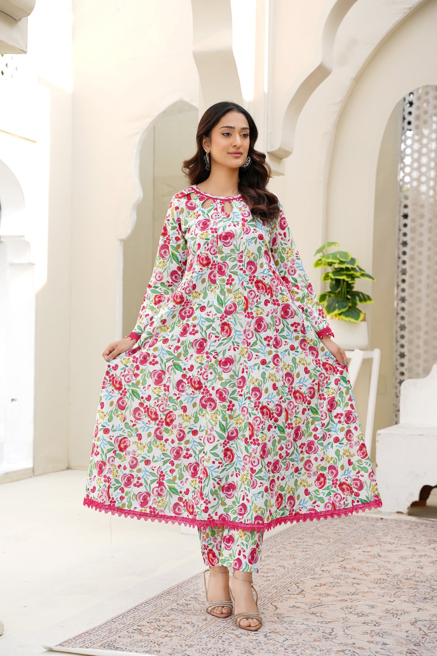 White Pink Floral – Mirari | Frock