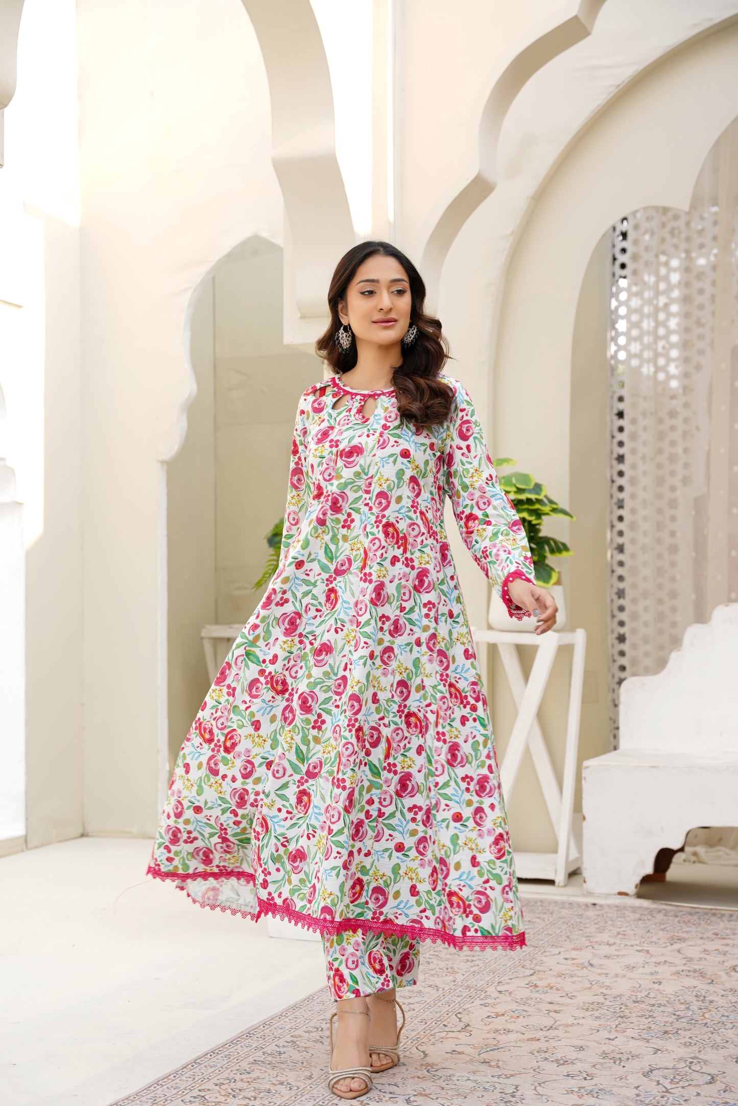 White Pink Floral – Mirari | Frock