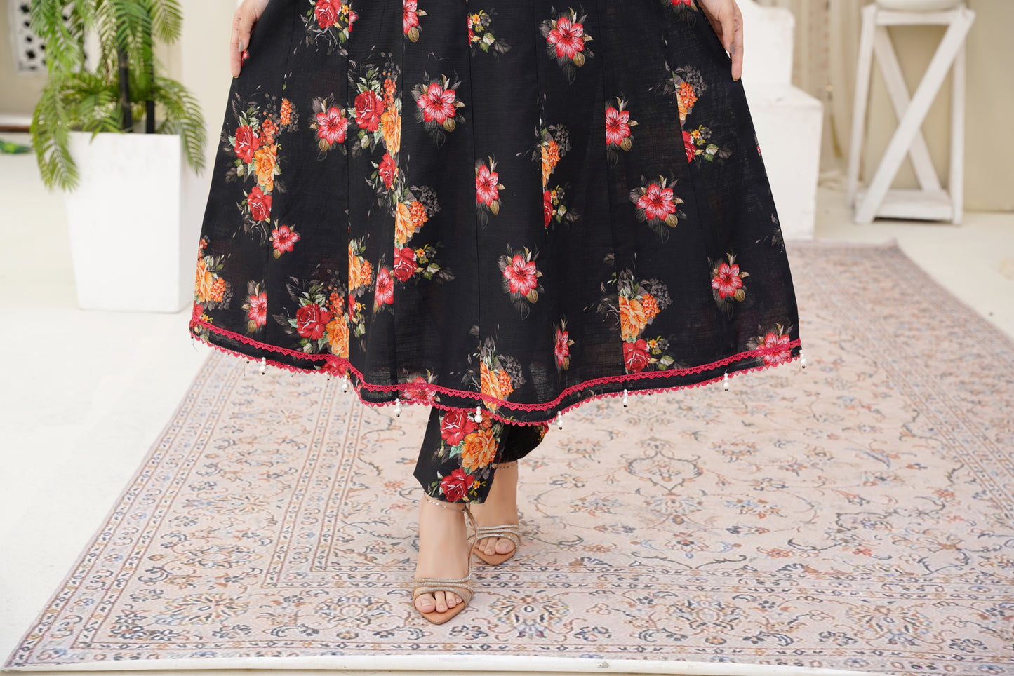 Black Red Floral – Mirari | Frock