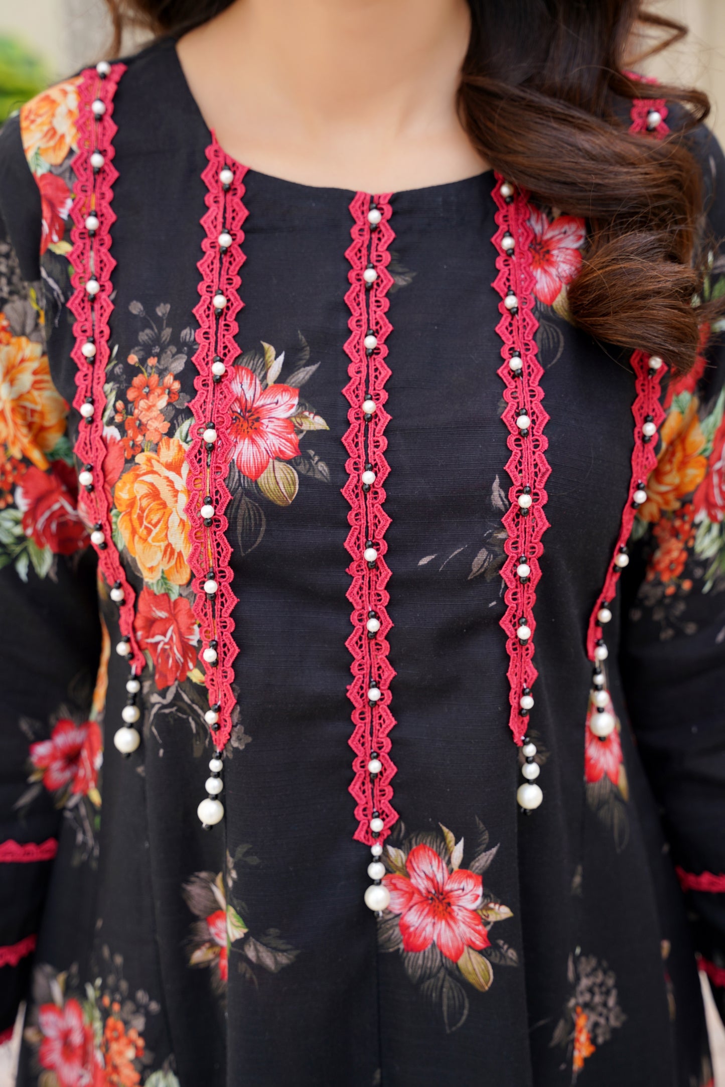 Black Red Floral – Mirari | Frock