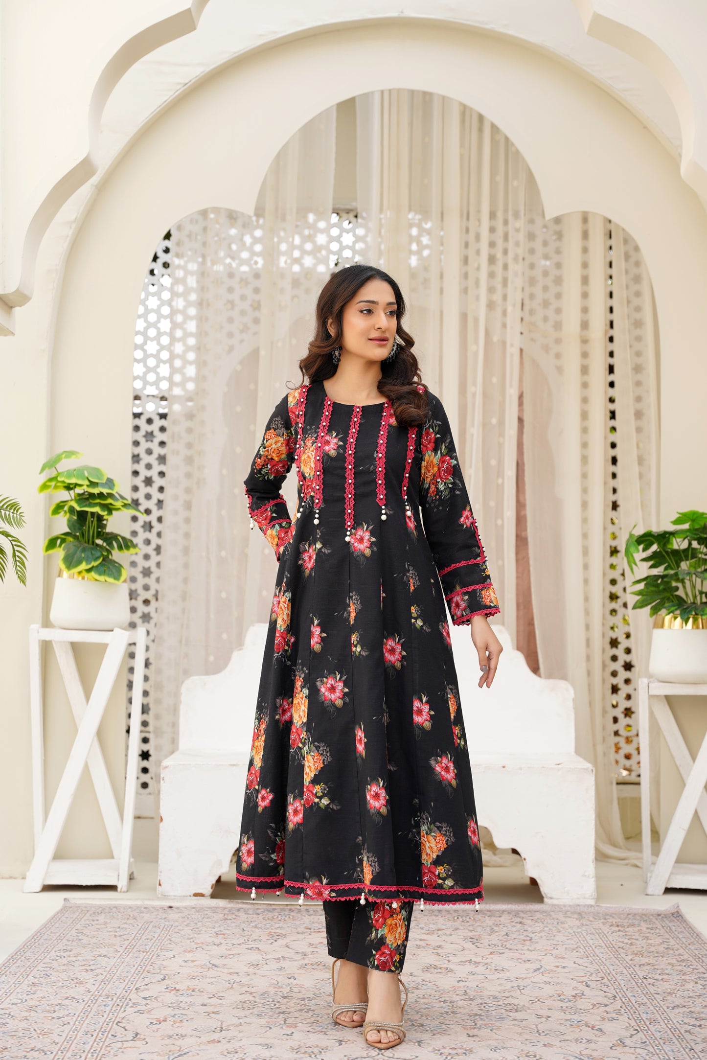 Black Red Floral – Mirari | Frock