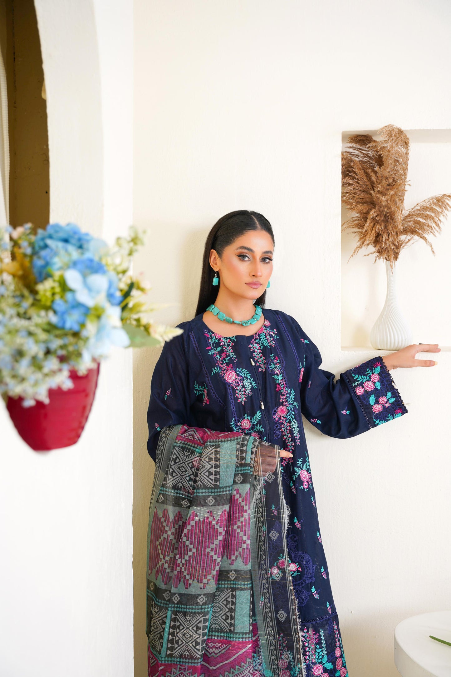 Zeen Midnight Folk – Navy Embroidered Suit
