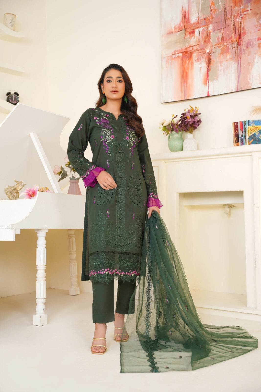 Zumarud – The Emerald Grace