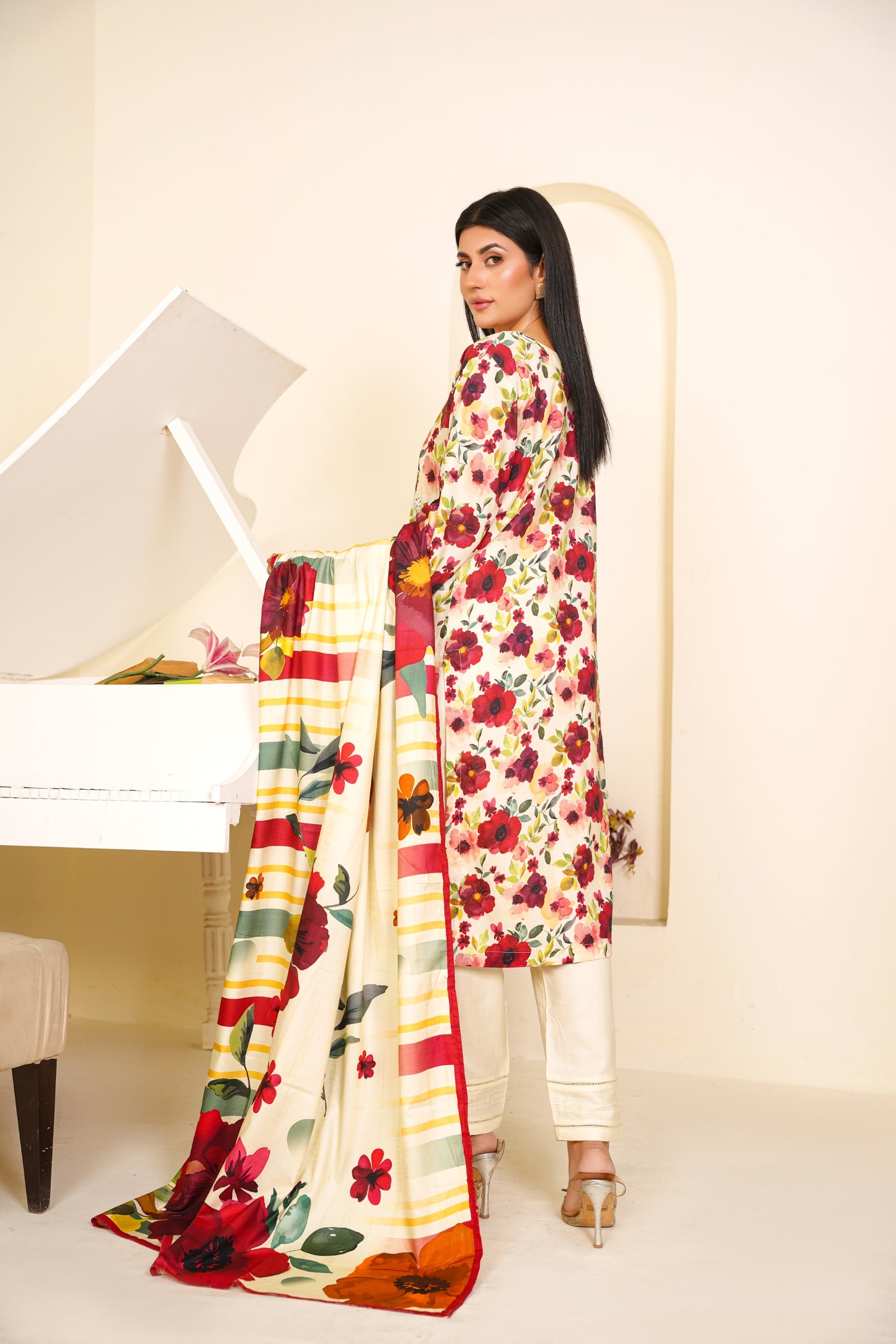 Embroidered Linen 3PC