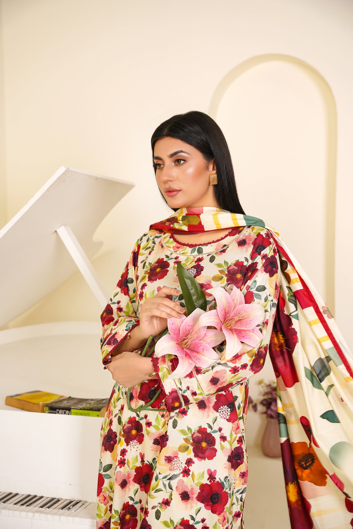 Embroidered Linen 3PC