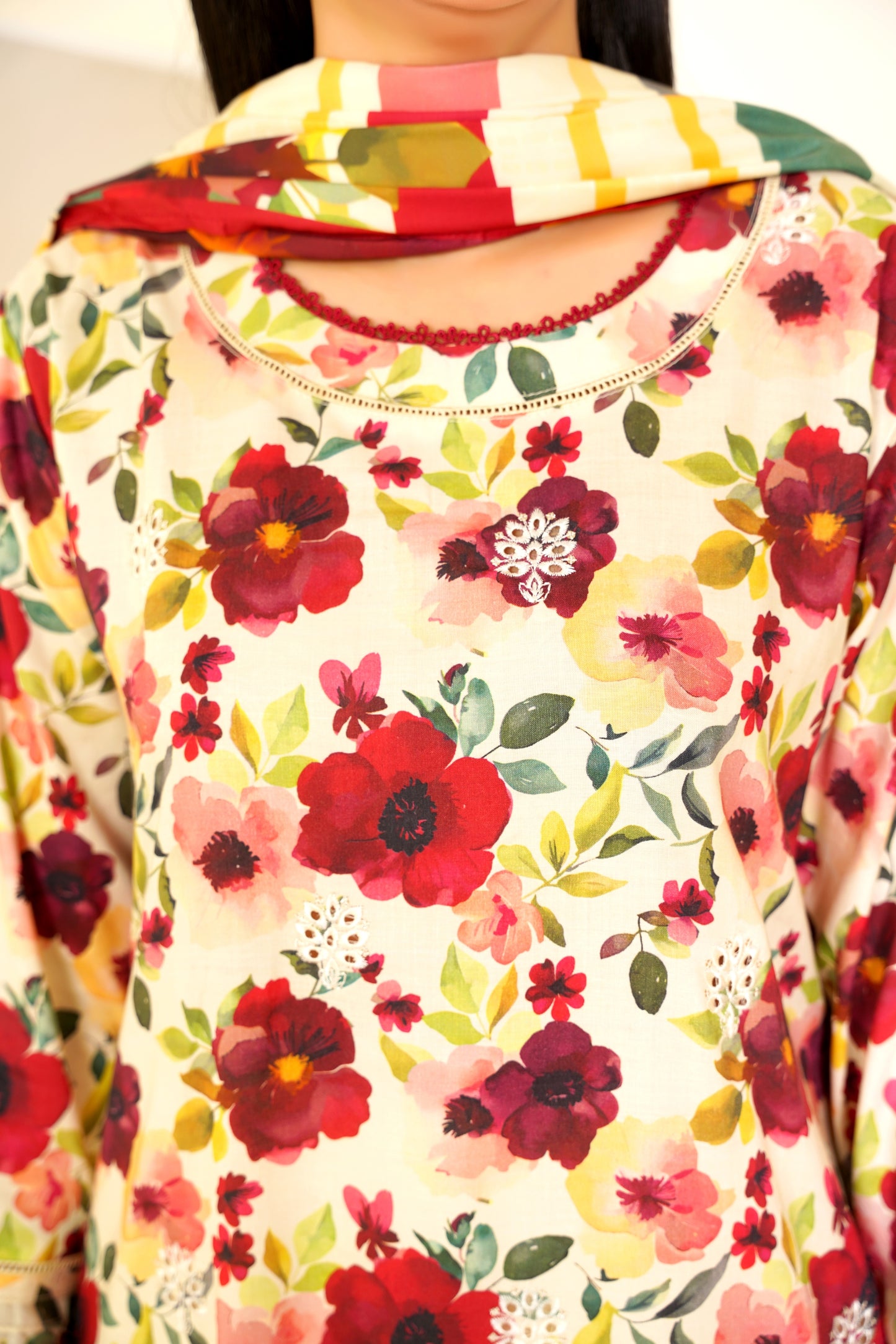 Embroidered Linen 3PC