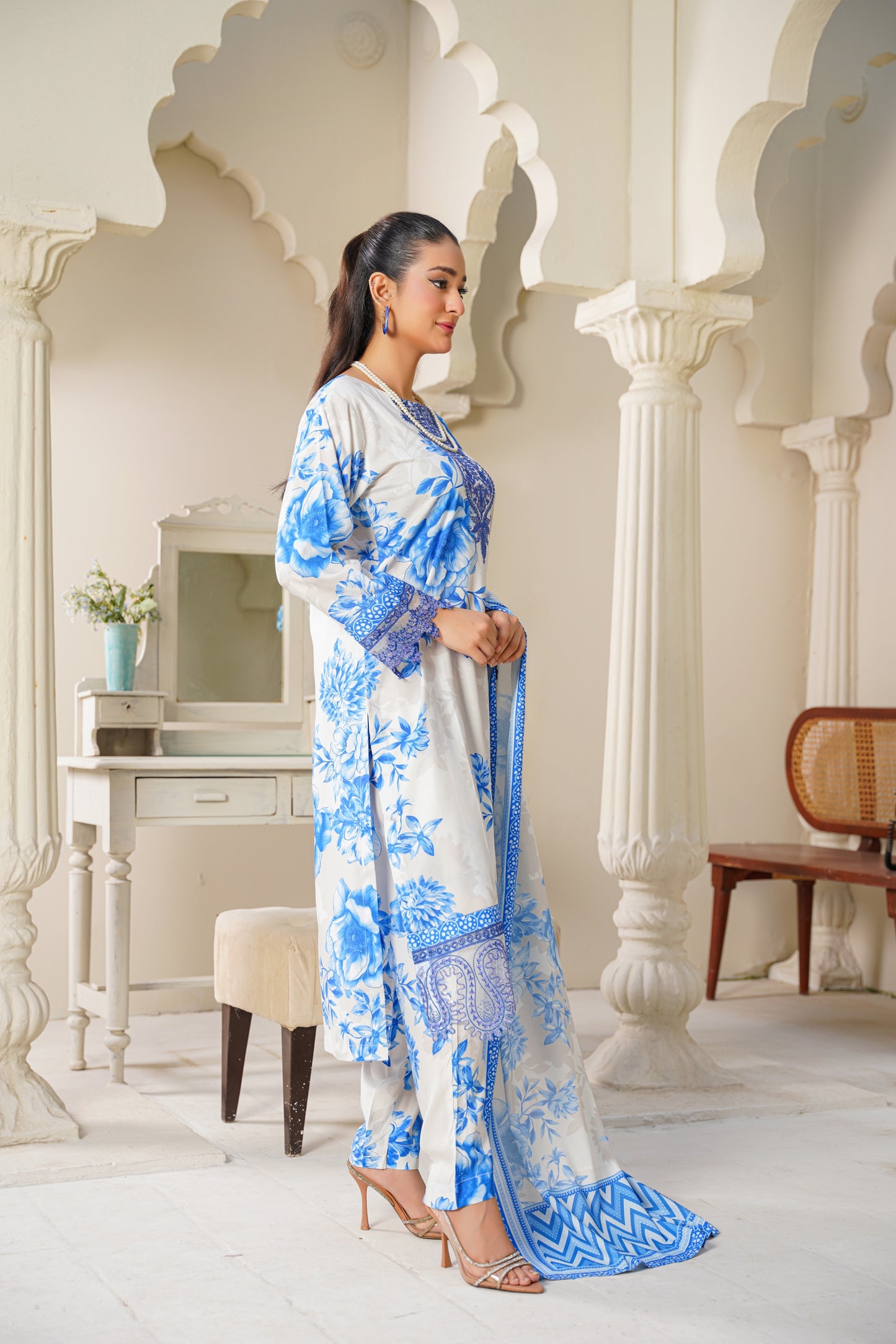 Embroidered Linen 3PC