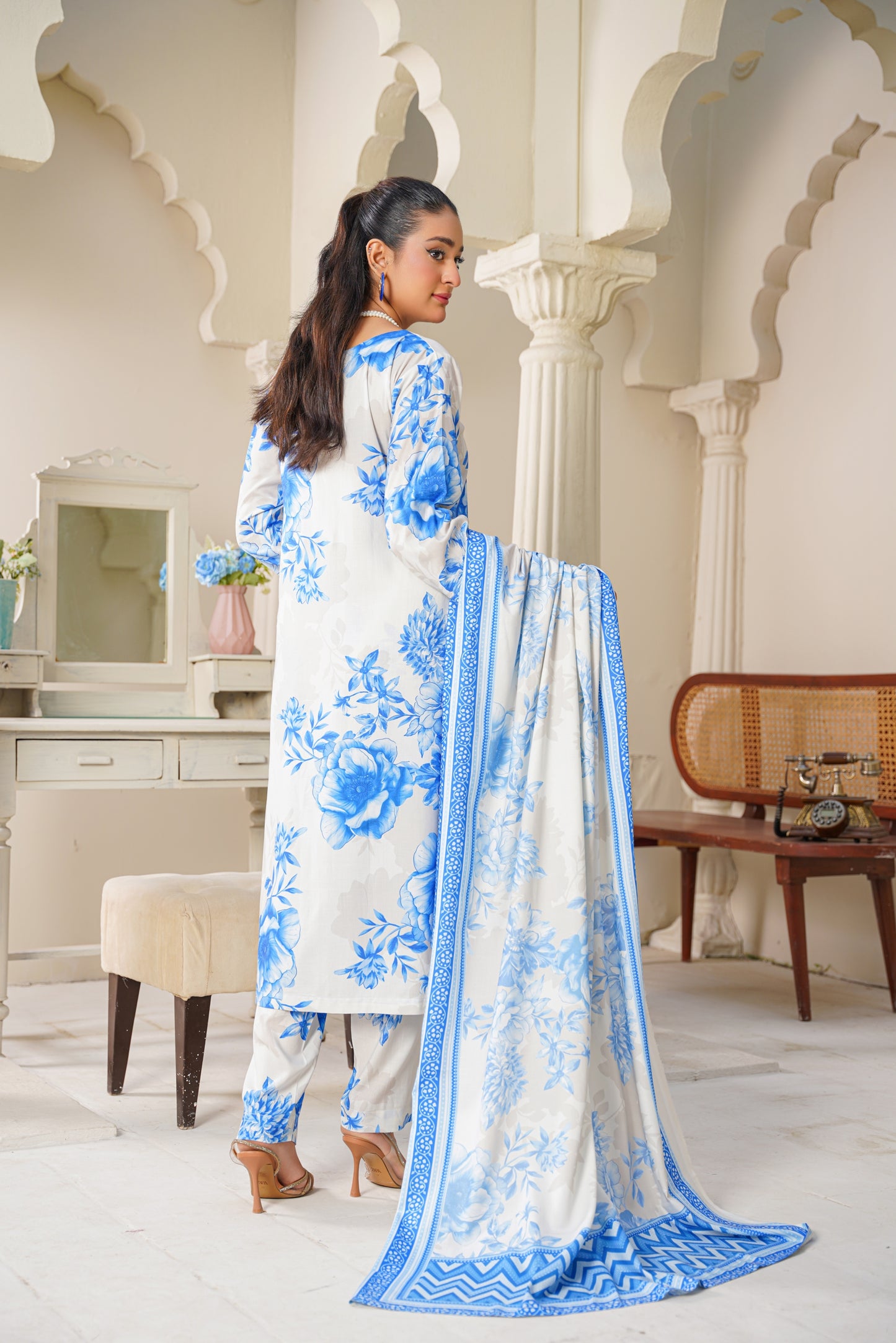 Embroidered Linen 3PC