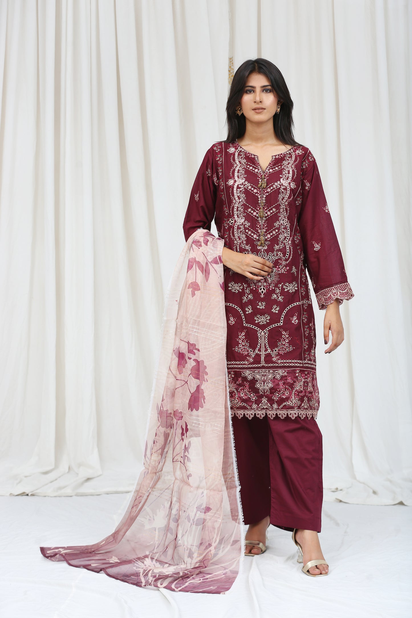 Maroon Bloom – Floral & Fab Edition