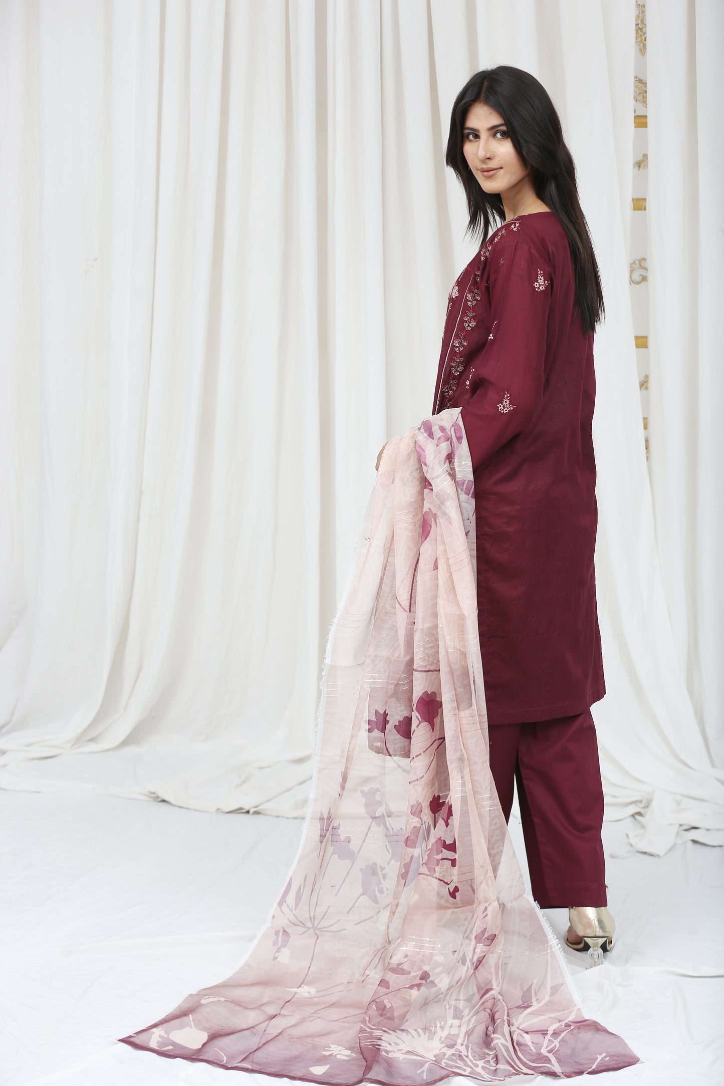 Maroon Bloom – Floral & Fab Edition