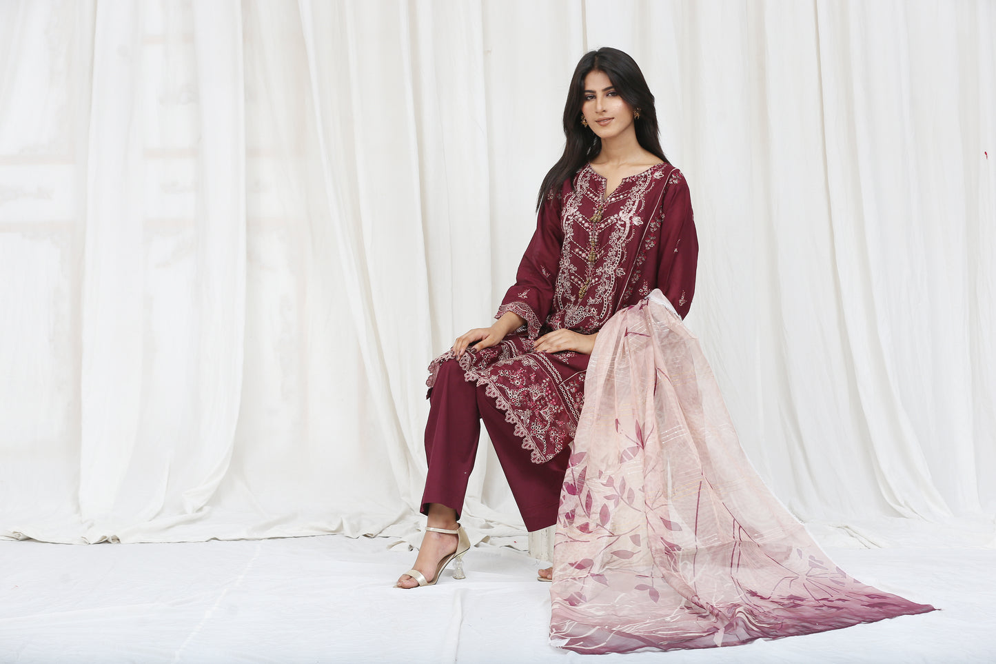 Maroon Bloom – Floral & Fab Edition