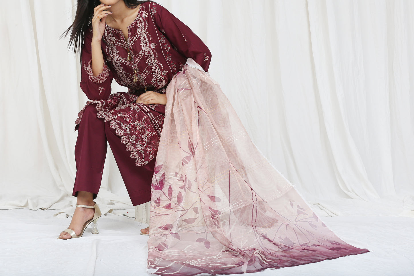 Maroon Bloom – Floral & Fab Edition