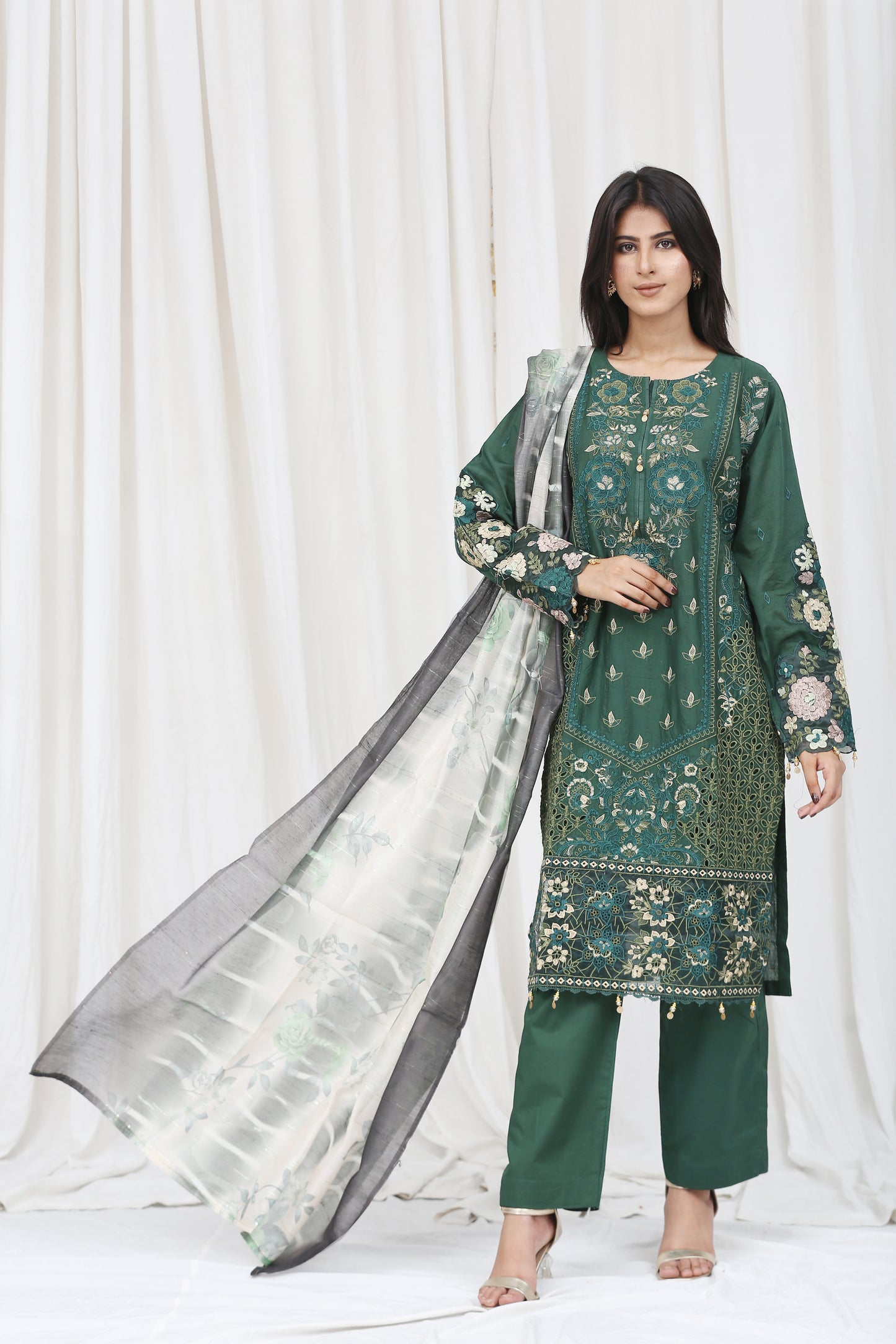 Emerald Grace – Floral & Fab Edition