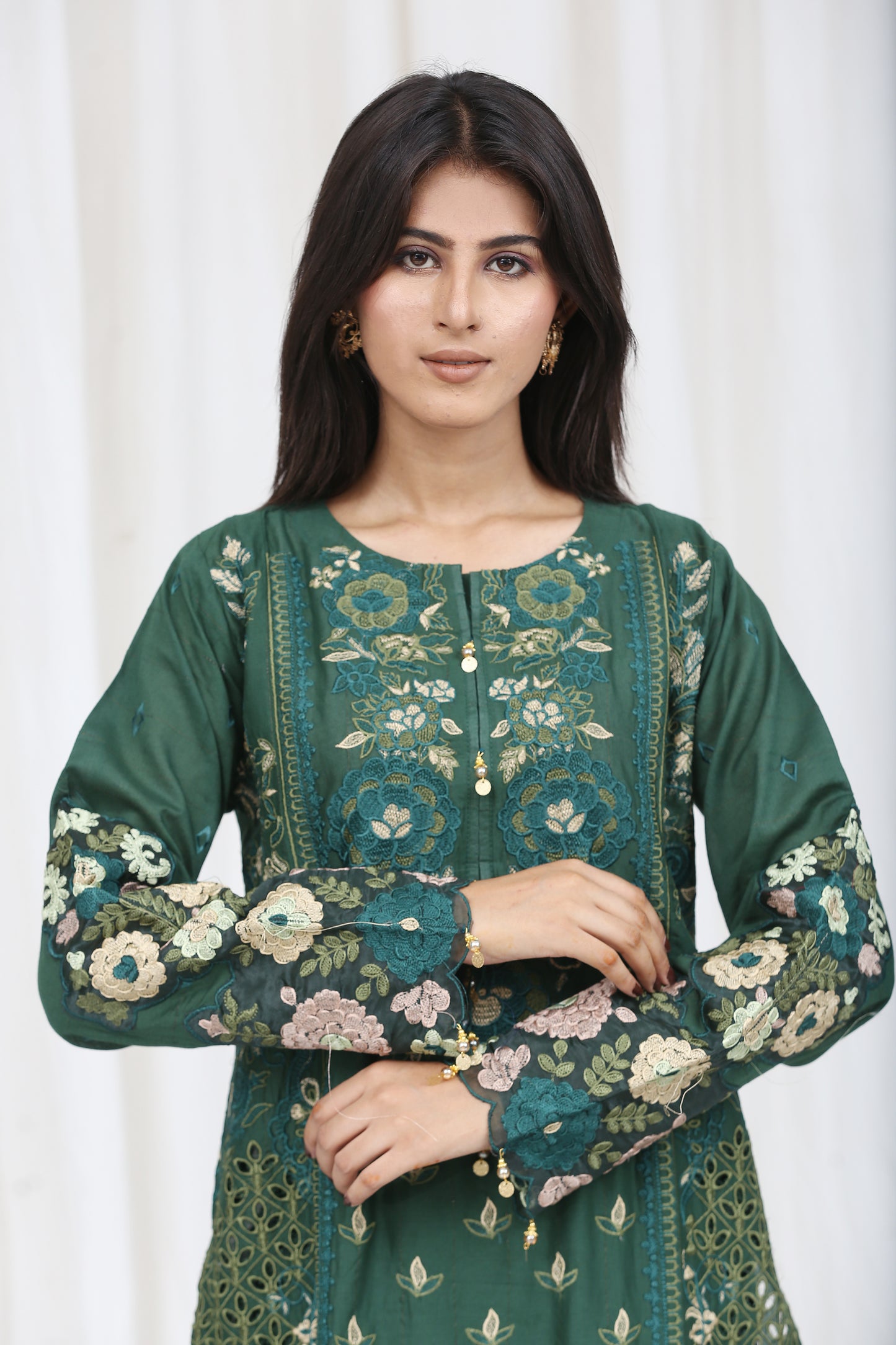 Emerald Grace – Floral & Fab Edition