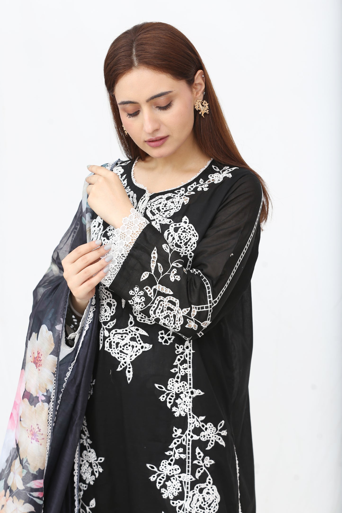 Black Royal – Floral & Fab Edition