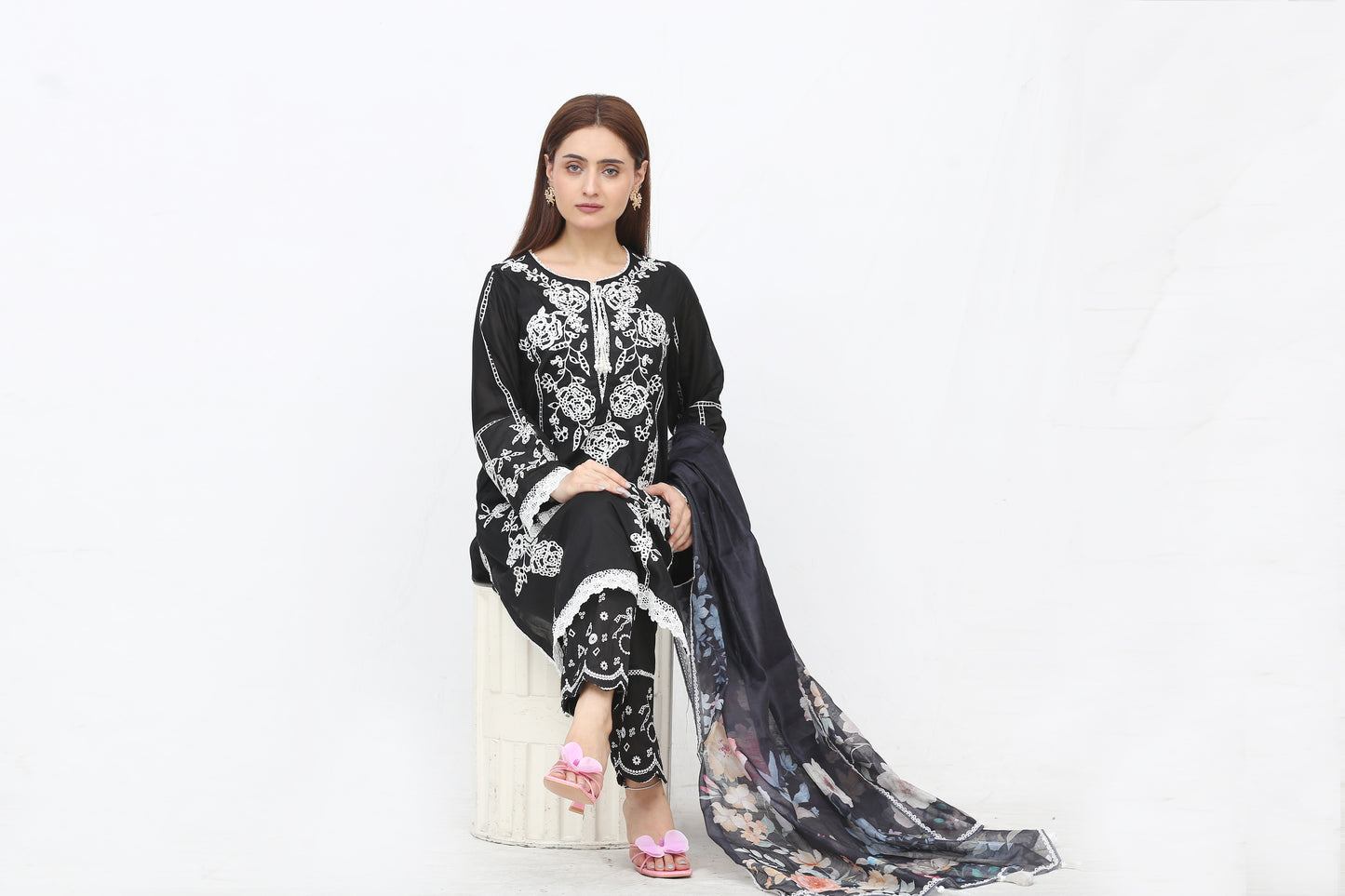 Black Royal – Floral & Fab Edition