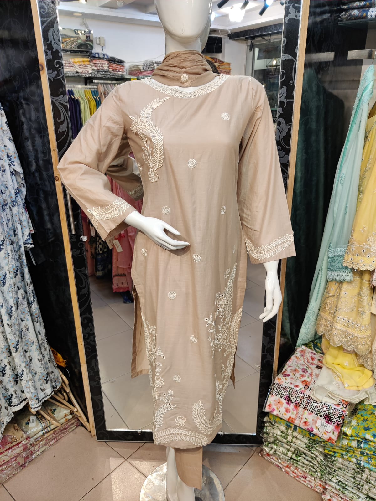 Felix Emb Lawn-3PC