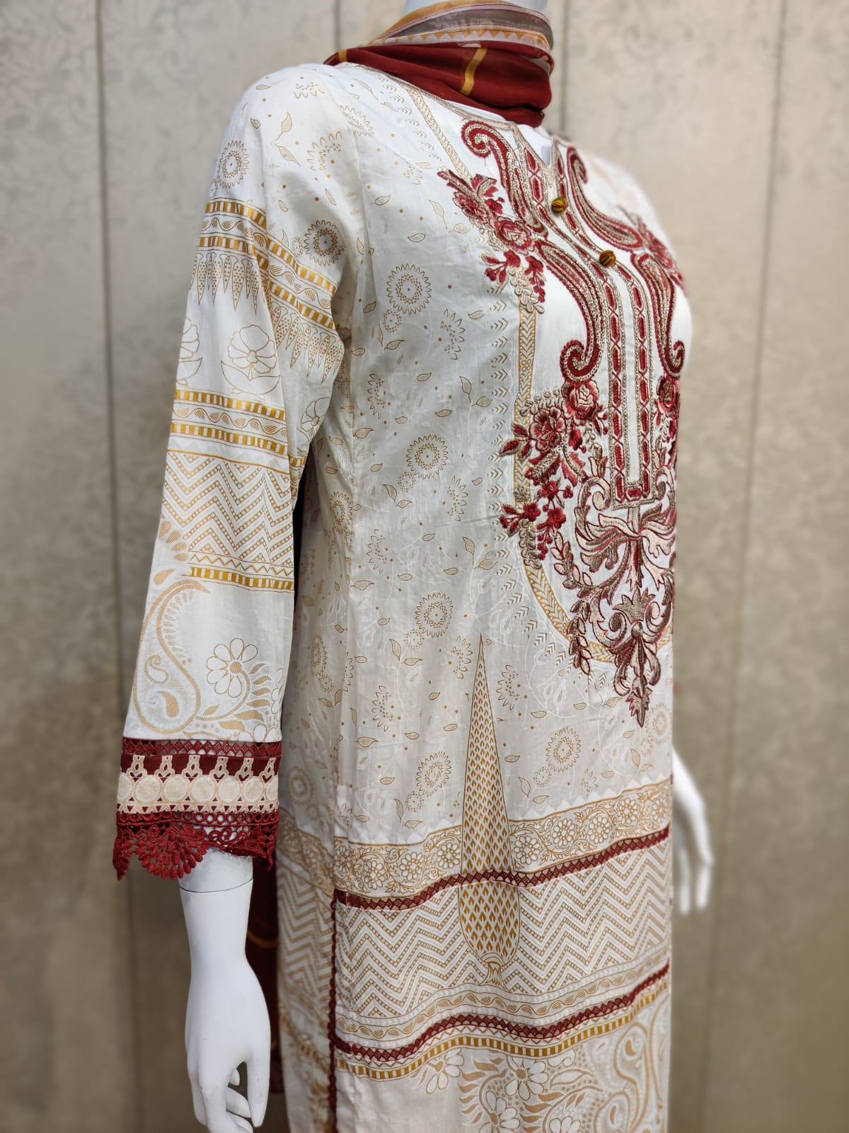 Mirari 3-Pcs Embroidered Shirt With Chiffone Dupatta